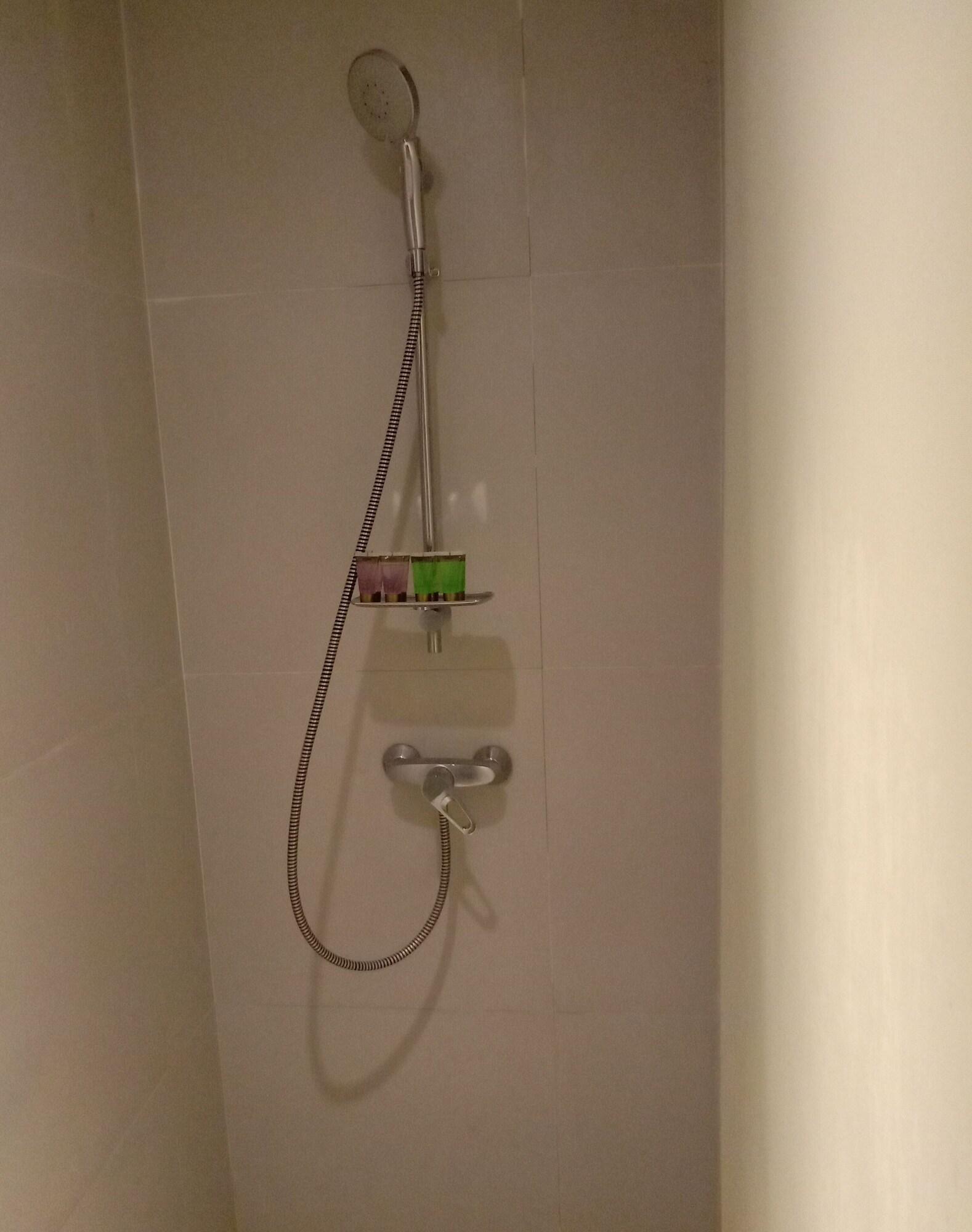슈웨 피 산 야르 호텔 양곤 외부 사진